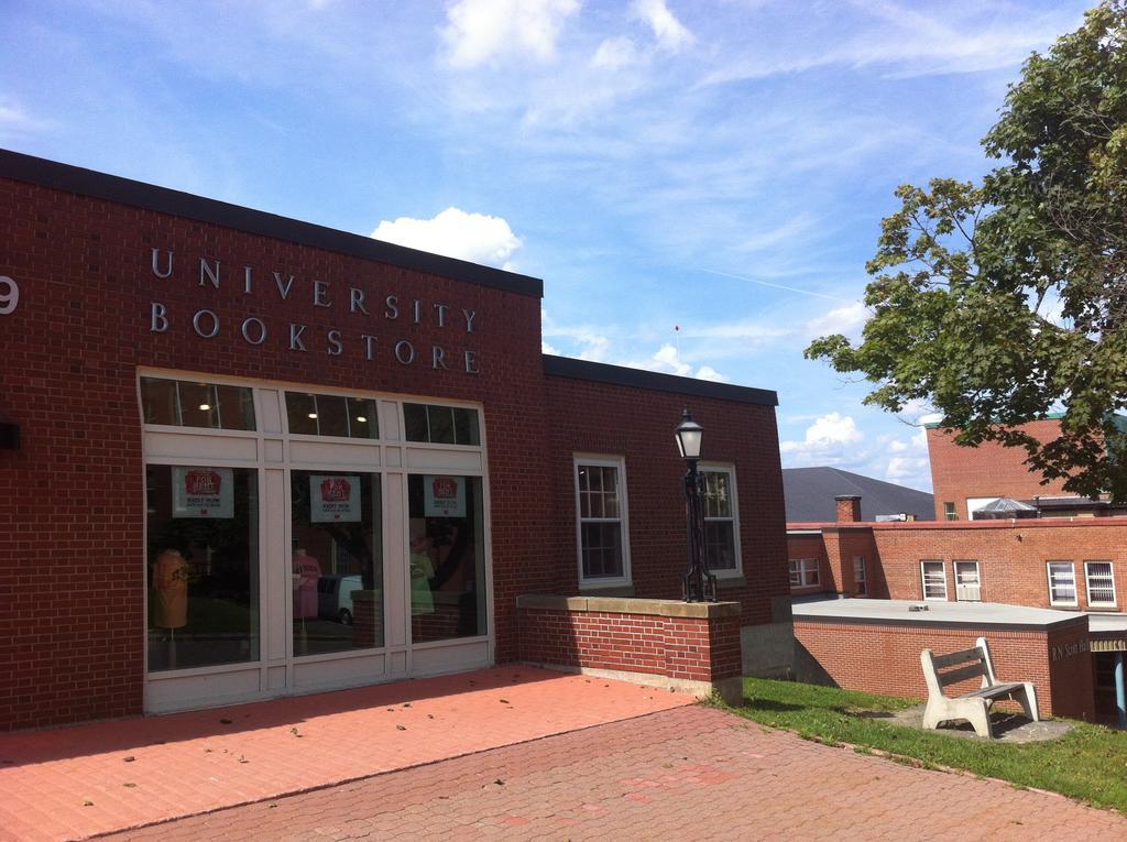 Unb Fredericton Accommodations Exterior photo