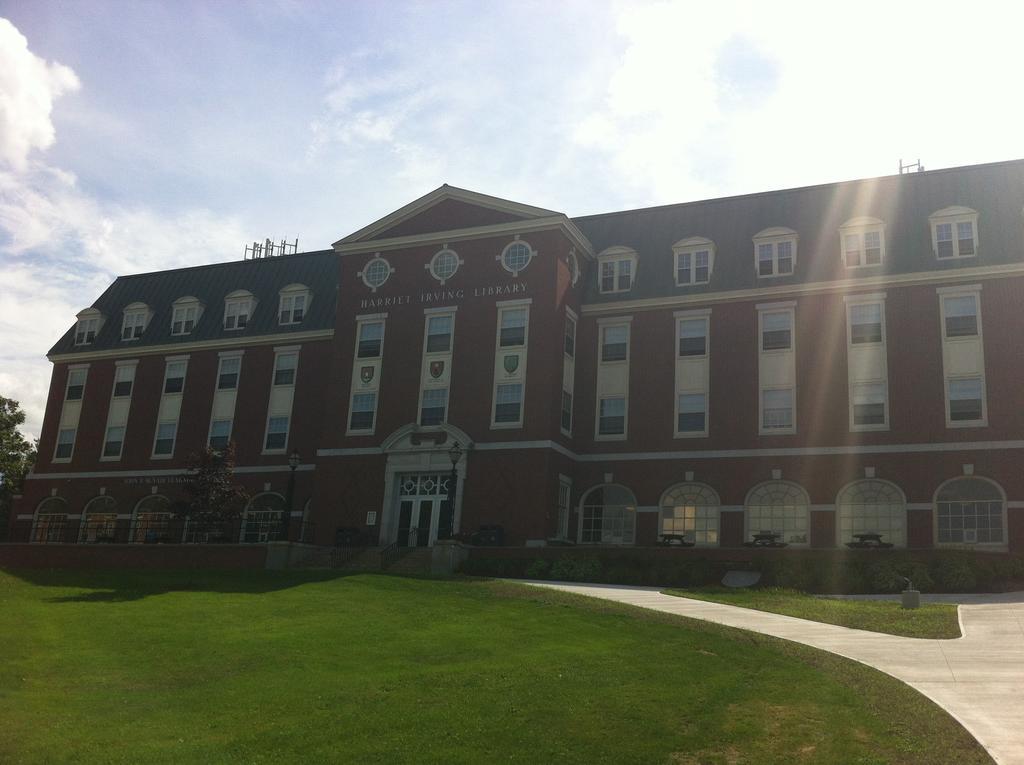 Unb Fredericton Accommodations Exterior photo