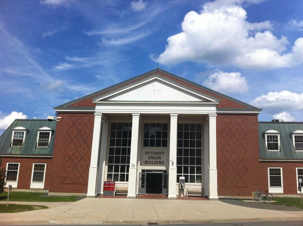 Unb Fredericton Accommodations Exterior photo