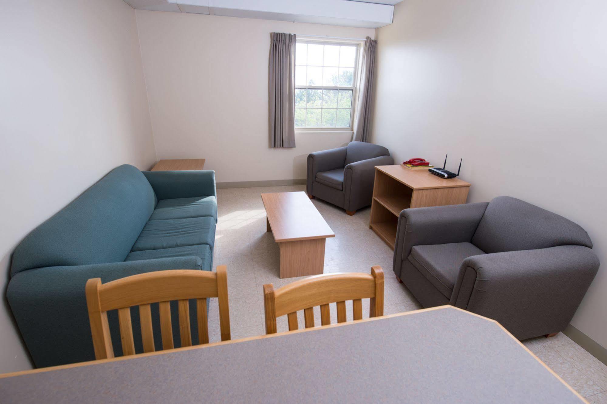 Unb Fredericton Accommodations Exterior photo
